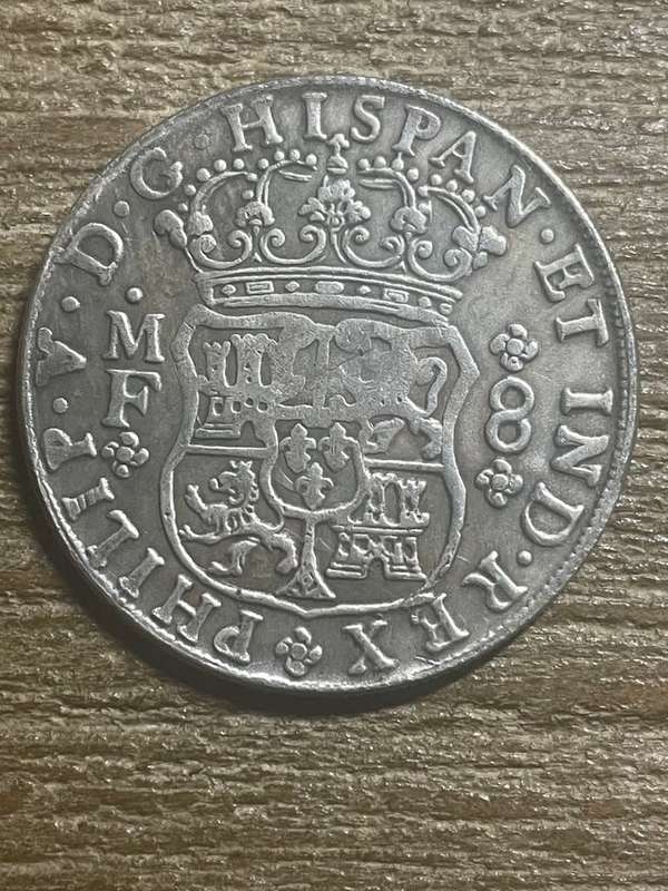 1741 *** hispan crown *** Imitation Crown not silver