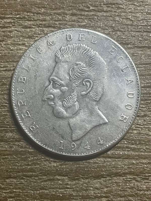 1945 *** 2.5G Mexico *** Imitation Crown not silver