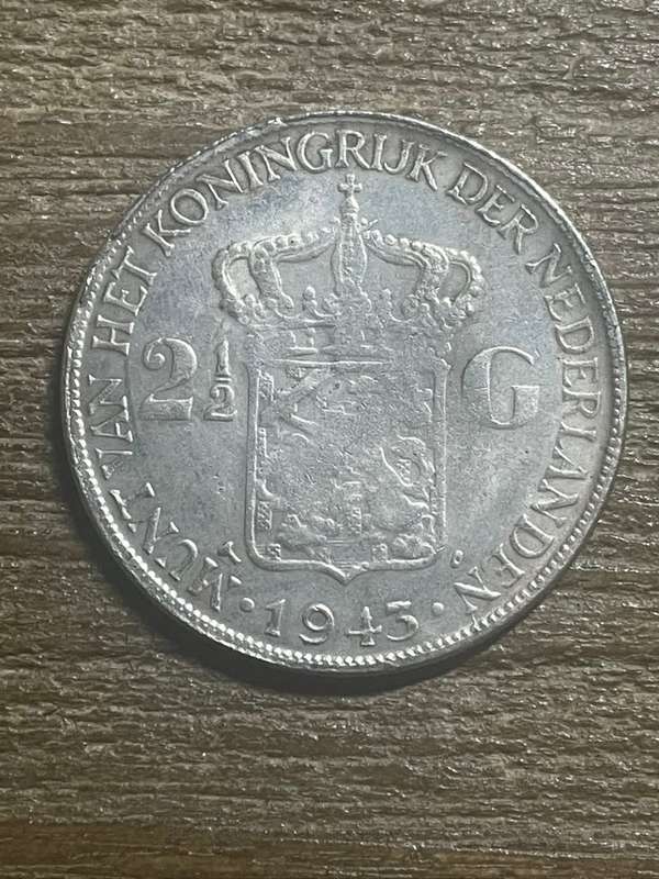 1945 *** 2.5G Mexico *** Imitation Crown not silver
