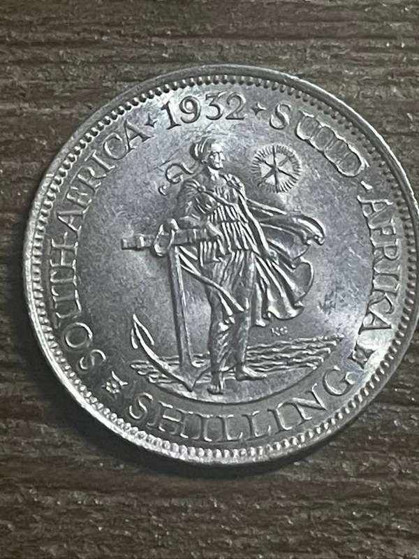 1932 *** Shilling *** top condition and grade candidate