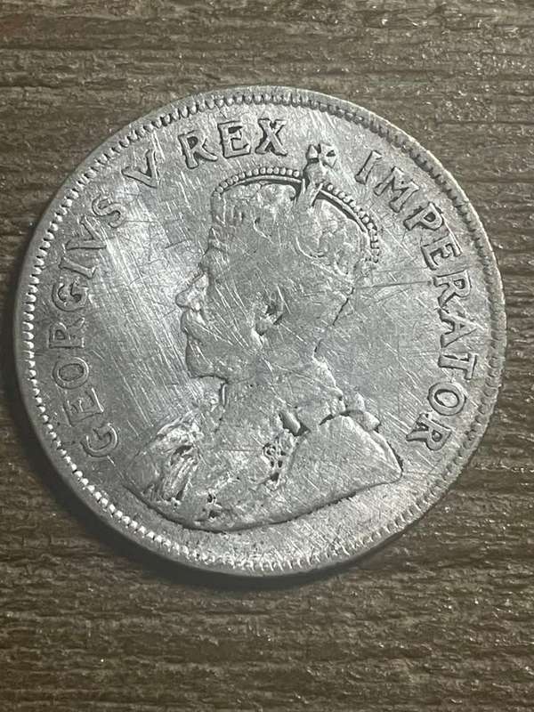 1930 *** 2 1/2 Shilling *** scarce filler coin