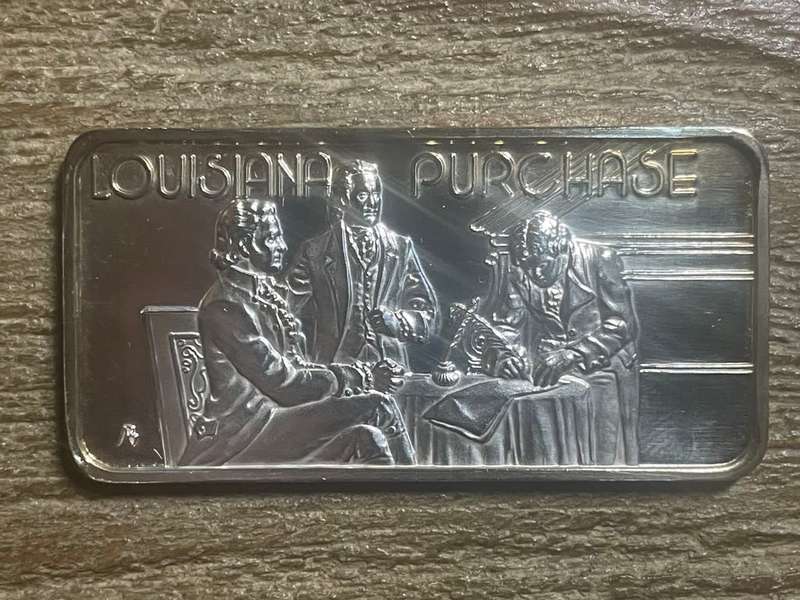 Silver 1 oz *** Louisiana Purchase *** 1976 Hamilton Mint selling for appr R1800 on ebay