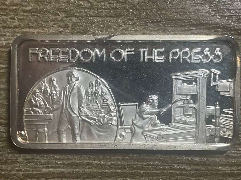 Silver 1 oz *** Freedom of the press *** 1976 Hamilton Mint do your research