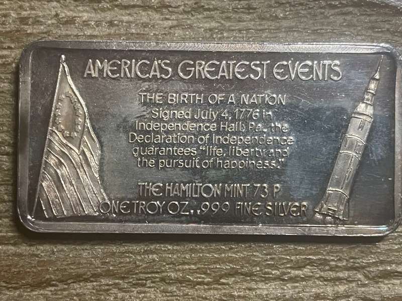 Silver 1 oz *** Declaration of Independence *** 1976 Hamilton Mint selling for appr R1800 on ebay