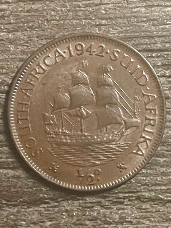 1942 *** 1/2 Penny *** A/unc  under R100