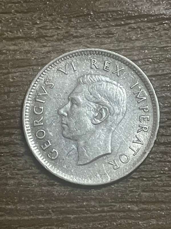 1942 *** Shilling *** A/unc  highly collectable