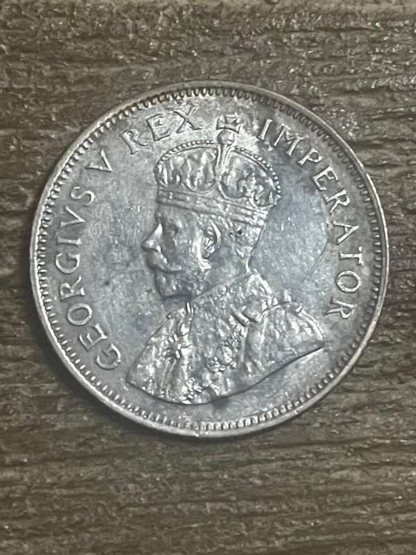 1933 *** Shilling *** A/unc  highly collectable