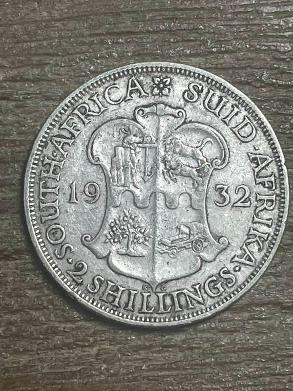 1932 *** 2 shilling *** A/unc  highly collectable