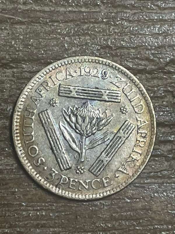 1929 *** 3P *** great condition for a scarce coin
