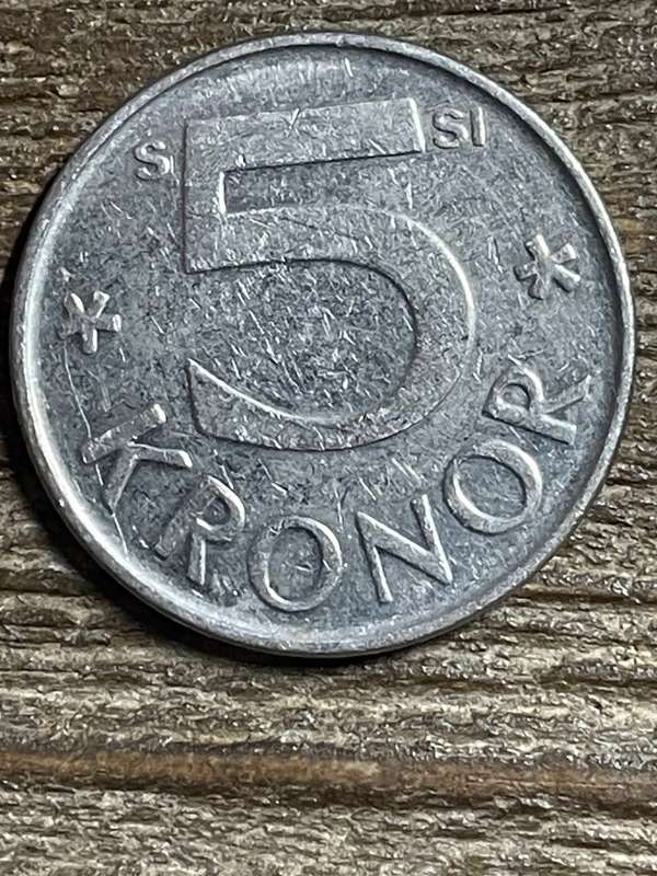 2008 *** Sweden 5 kroner *** Seldom offered