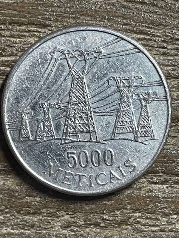 1998 *** 5000 meticais *** Mocambique high denomination