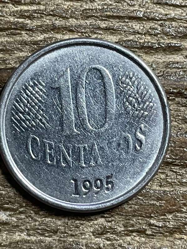 1995 *** Brazil 10 centavos *** Significant wear