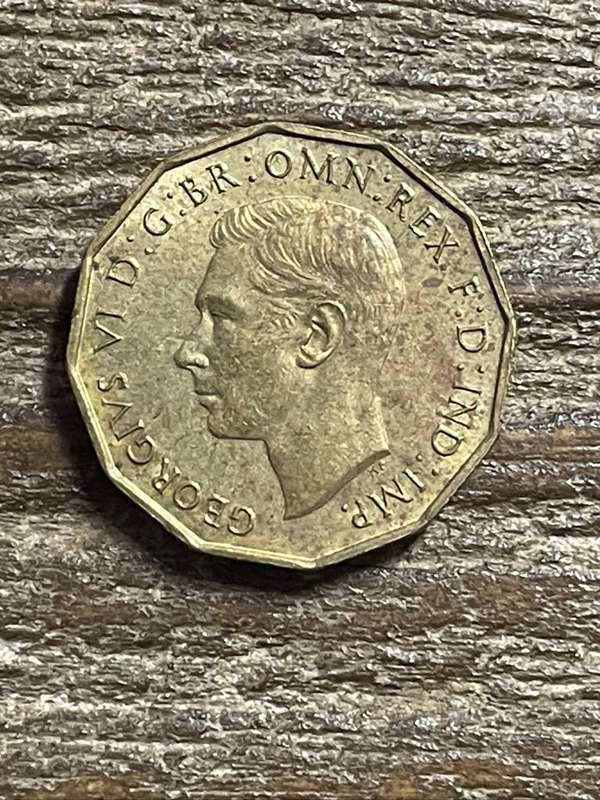 1937 *** British 3P *** Uncirculated condition