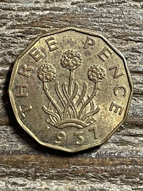 1937 *** British 3P *** Uncirculated condition