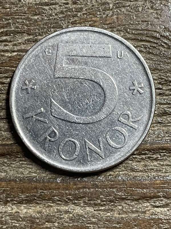 1985 *** Swedish 5 Kroner *** highly collectable