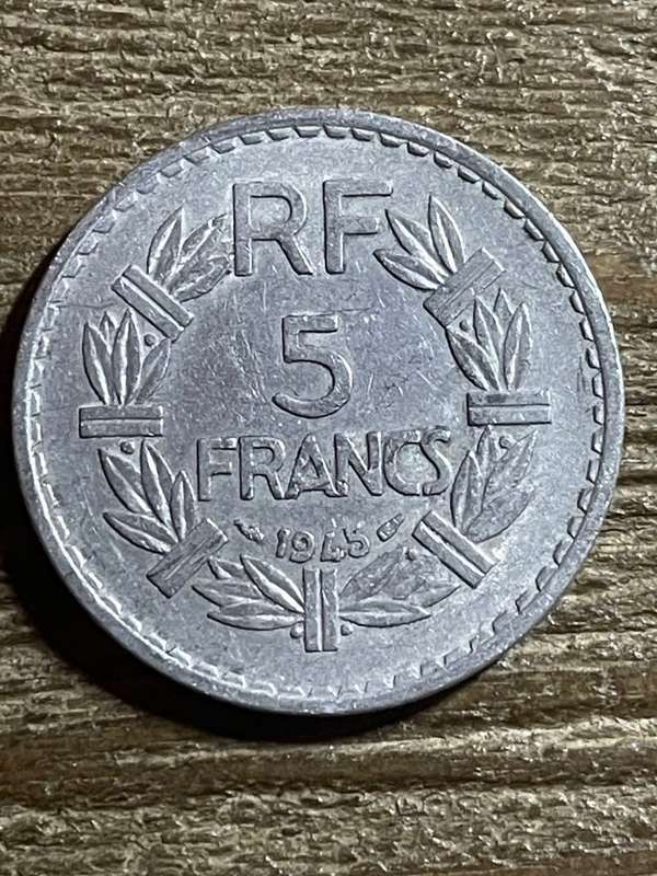 1945 *** French 5 Franc *** WW2 era aluminium coin