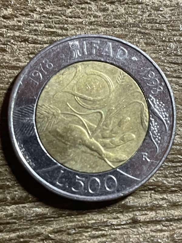 1978 *** Italian 500 Lira *** vf condition