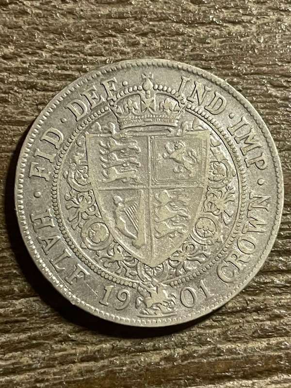 1901 *** 2 1/2 Shilling  *** very collectable condition