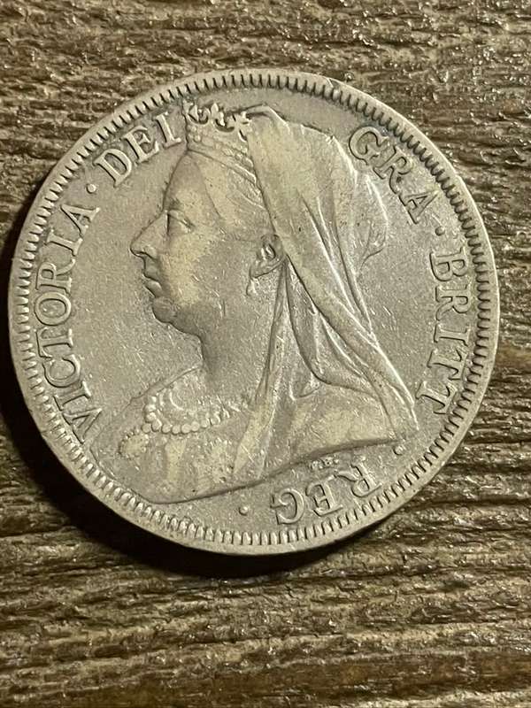 1901 *** 2 1/2 Shilling  *** very collectable condition