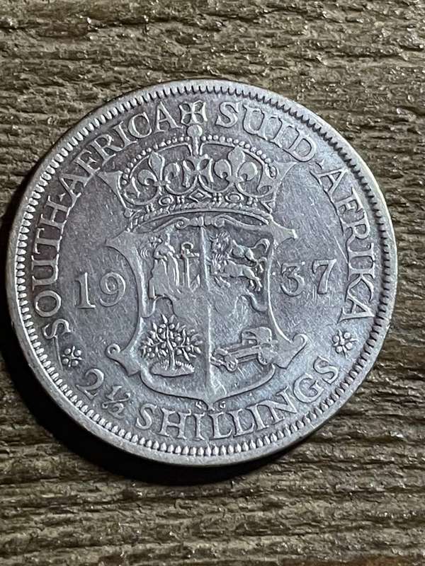 1937 *** 2 1/2 Shilling  *** Significant wear on head