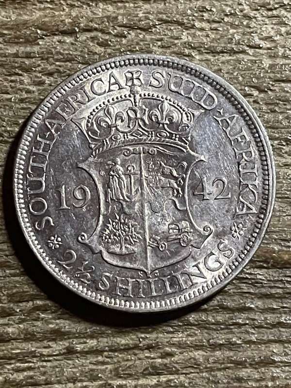 1942 *** 2 1/2 Shilling  *** rich toning