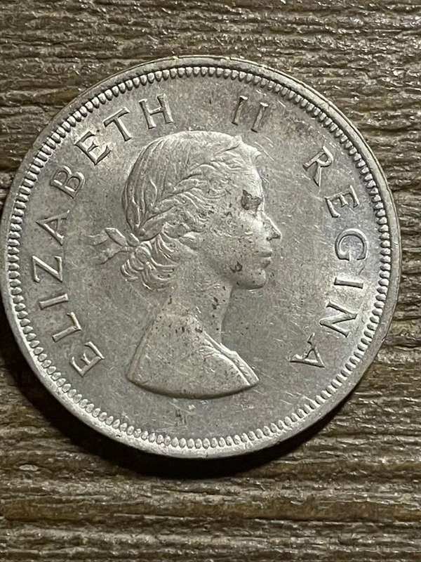 1953 *** 2 1/2 Shilling  *** uncirculated condition