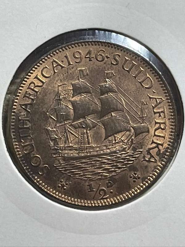 1946 *** 1/2 Penny *** looks unc