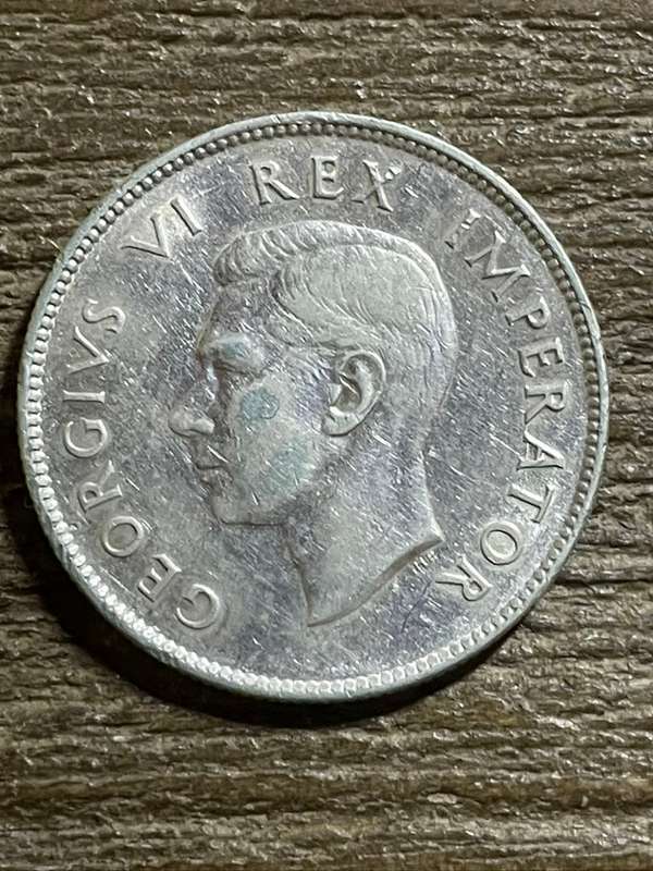 1945 *** 2 Shilling *** a/unc  please see pictures