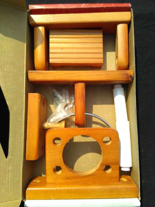 WILDBERRY 5 PIECE BATHROOM ACCESSORY SET (OAK FINISH)