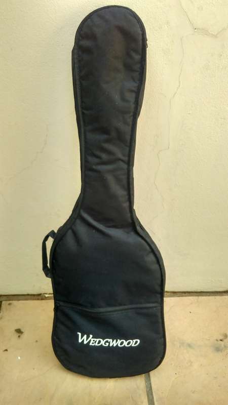 Electric WEDGWOOD ELECTRIC GUITAR LIKE NEW was listed for 1 499.00 on 10 Oct at 14 31 by GADGET GUYS in Durban ID 244820341