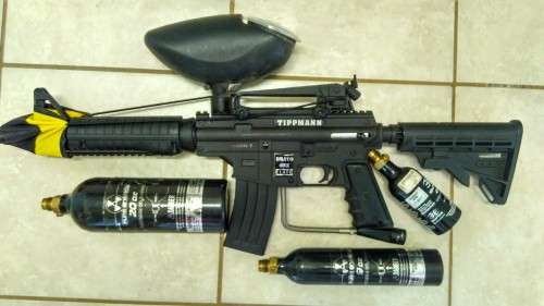 TIPPMANN BRAVO 1 ELITE PAINTBALL MARKER + 3X CO2 CYLINDERS
