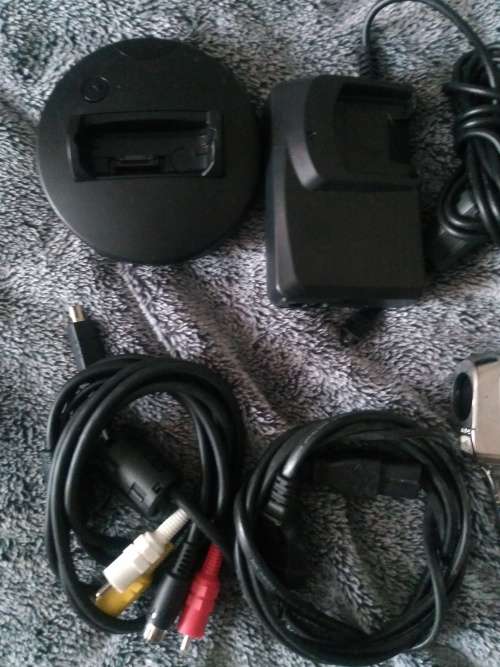 SANYO VPC -C5 MP4 CAMCORDER WITH 5PM STILL CAMERA