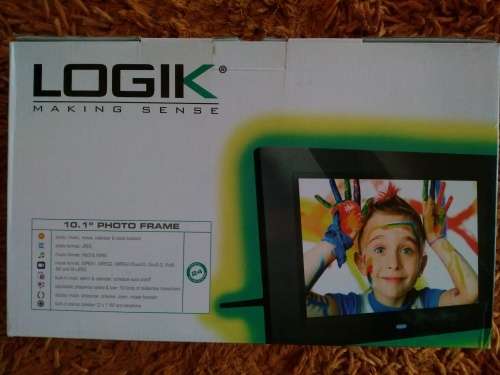 10.1" LOGIK DIGITAL PHOTO FRAME - LIKE NEW!