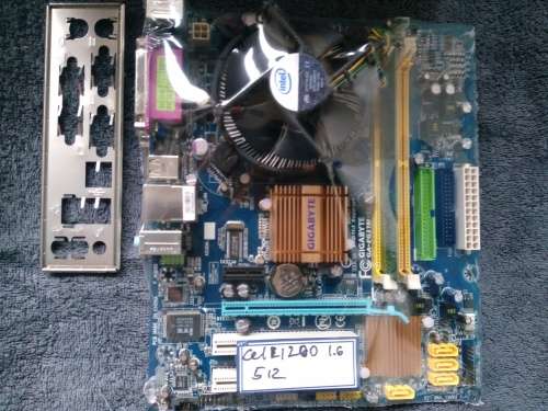 GIGABYTE LGA775 MOTHERBOARD + INTEL CELERON E1200 1.6  CPU+ 512MB MEMORY BUNDLE