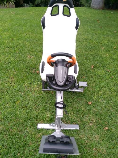 PLAYSEAT EVOLUTION WHITE RACING SEAT