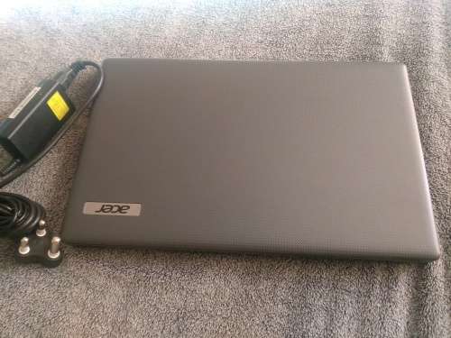 ACER 15.6" LAPTOP - VIRTUALLY BRAND NEW!!!!