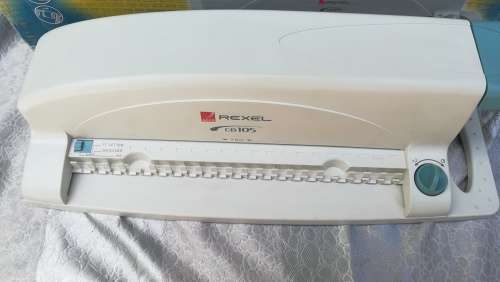 ACCO REXEL CB105 COMB BINDING MACHINE