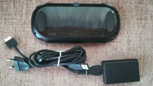 PS VITA WIFI (PCH-1004) CONSOLE