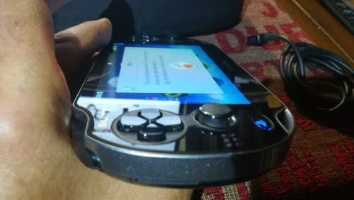 PS VITA 3G/WIFI (PCH-1104) WITH 2 GAMES + SONY POUCH