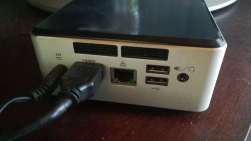 INTEL MINI PC/ NUC 4GB 500GB