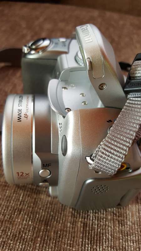CANON POWERSHOT S2 IS DIGITAL CAMERA - LIKE NEW!