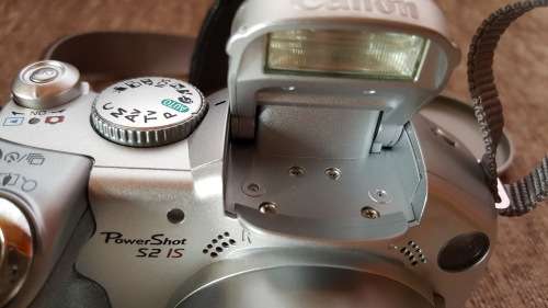 CANON POWERSHOT S2 IS DIGITAL CAMERA - LIKE NEW!