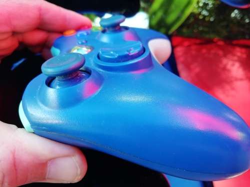 GENUINE MICROSOFT XBOX 360 CONTROLLER (BLUE)