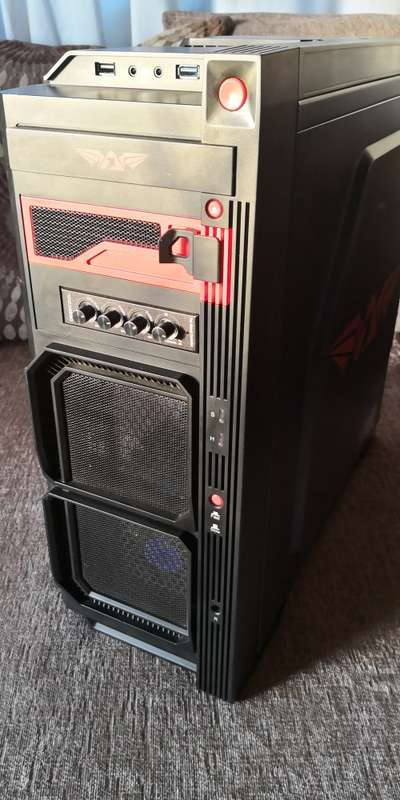 ARMAGEDDON TERATRON T7 GAMING CASE WITH FAN CONTROLLER & LED FANS
