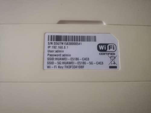 HUAWEI E5186 LTE/4G WIRELESS ROUTER-NO AERIAL OR POWER SUPPLY!