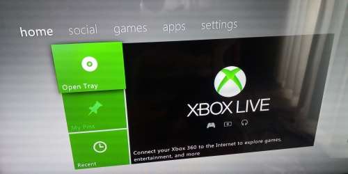 XBOX 360 SLIM CONSOLE