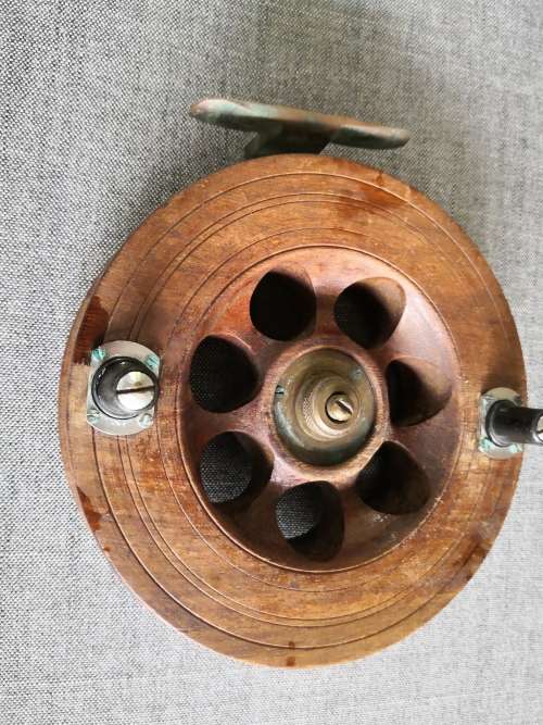 VINTAGE 6" KP/SCARBOROUGH FISHING REEL
