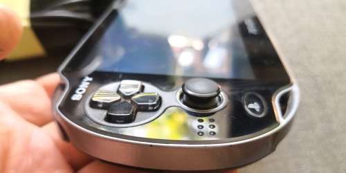 PS VITA (WIFI+3G) WITH 1 GAME