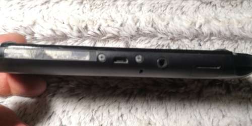 PS VITA SLIM CONSOLE (NEEDS SLIGHT TLC/REPAIR)