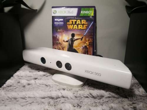 Limited Edition White Kinect Sensor + 1 game for Xbox 360